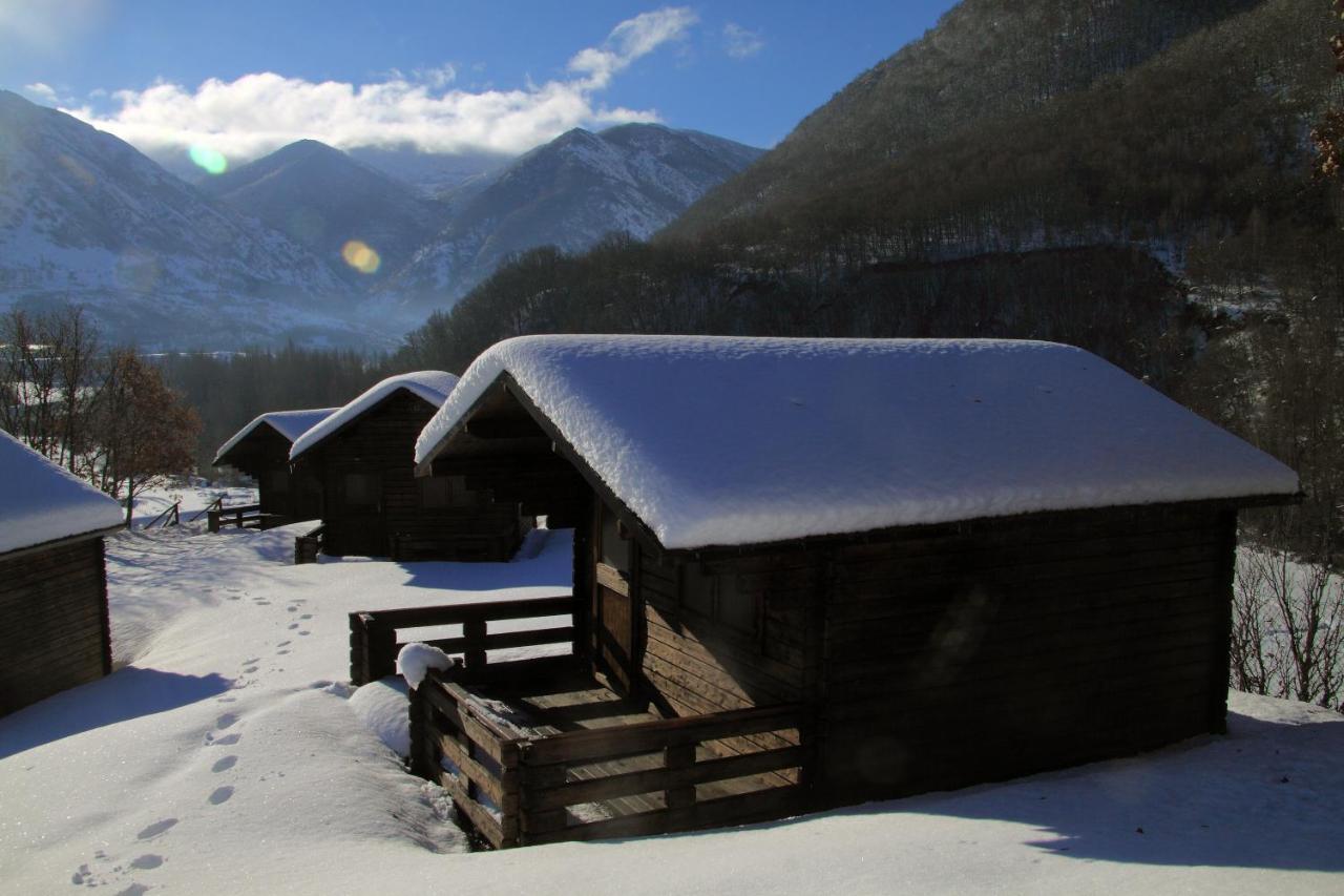 Camping Laciana Natura Hotel Villablino Exterior photo